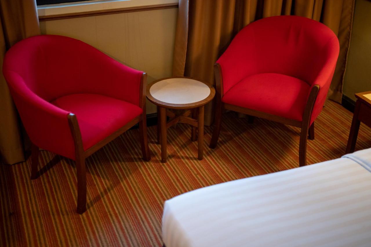 Merrida Hotel Klang Esterno foto