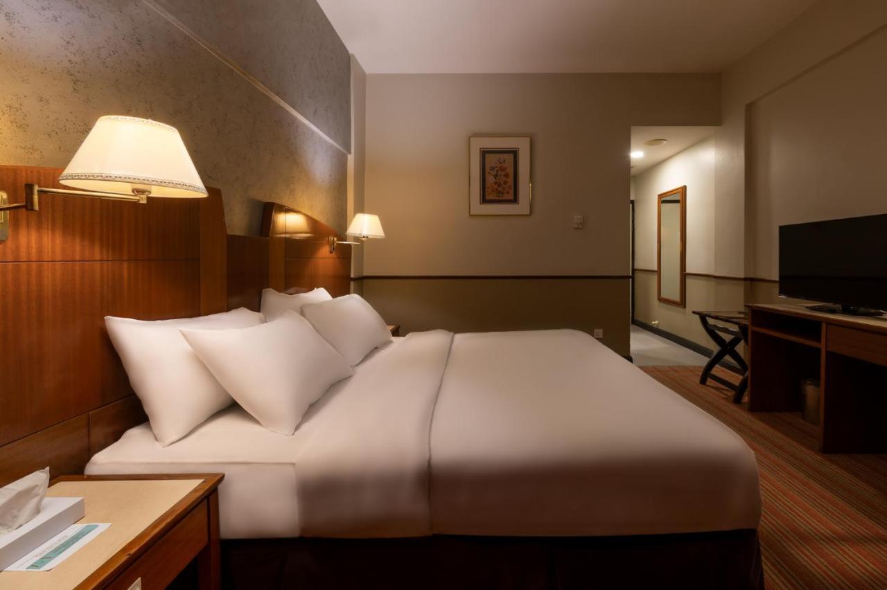 Merrida Hotel Klang Esterno foto